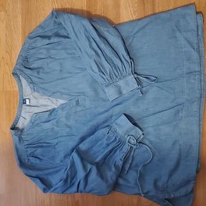 Old Navy smoked tie sleeve Boho stlye denim look blouse